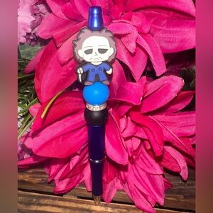 Michael Myers Blur and Black Character Pen